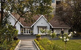 Zinziluxe Guest House